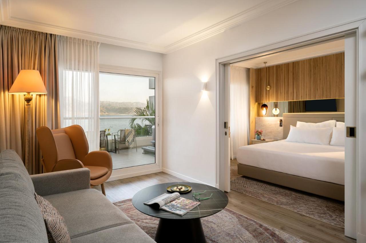 Aria Hotel Ейлат Екстериор снимка Suite at the Hilton Tel Aviv