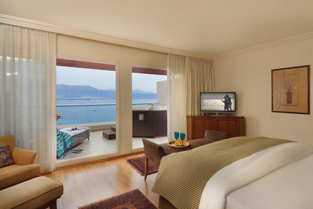 Aria Hotel Ейлат Екстериор снимка A bedroom at the hotel